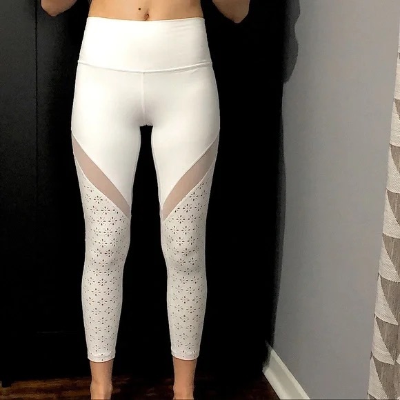 Aerie White Cropped High-Waisted Leggings Size M - Picture 1 of 8